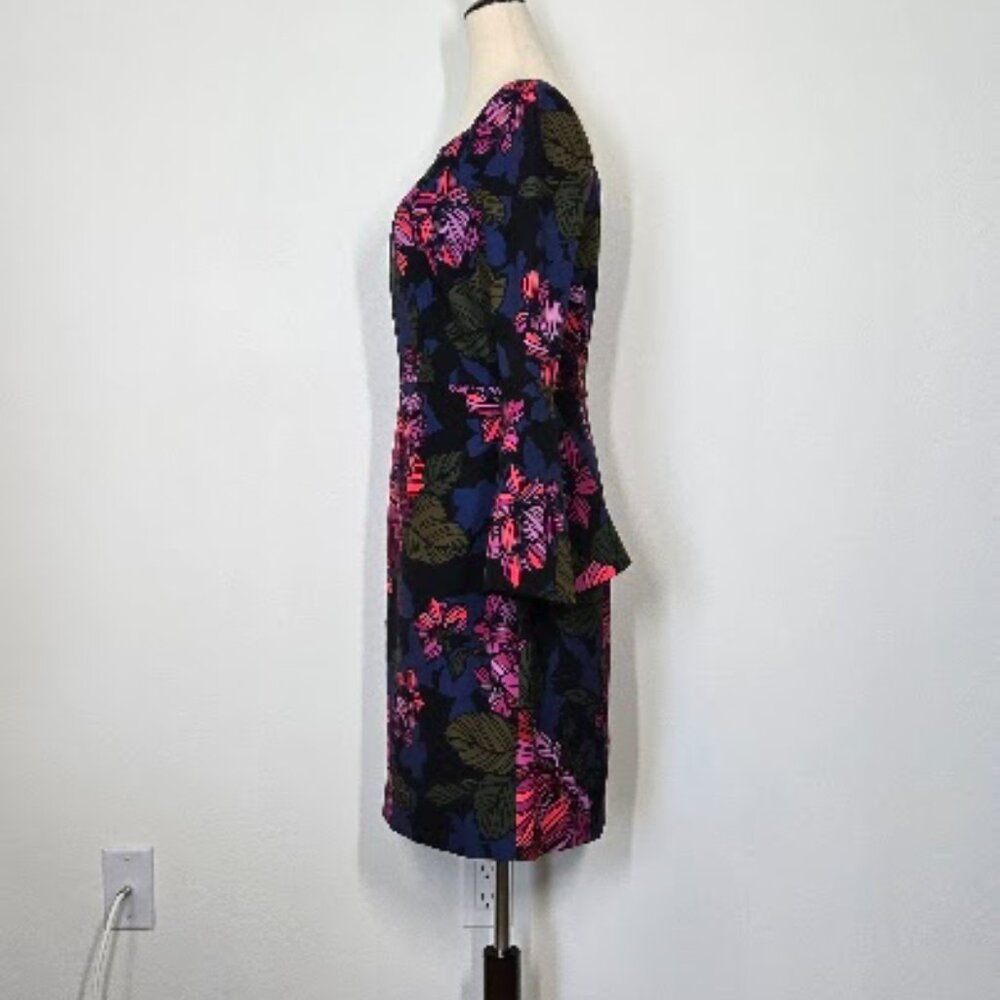 TRINA TURK Trina Turk Miley Bell Sleeve Ponte Dress floral Sz 4 - Picture 5 of 10